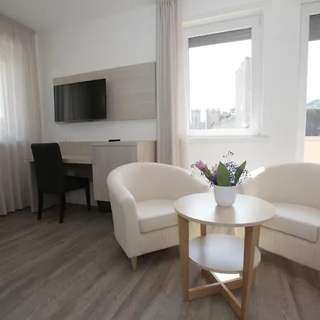 Hotel Europa 3*