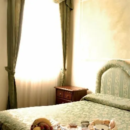Europa Hotel 3*